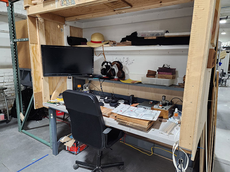 desk