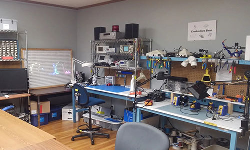 Electronics Shop
